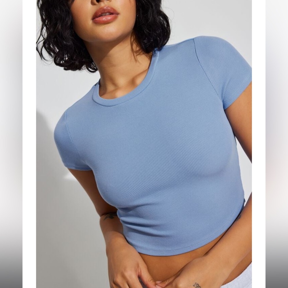 GARAGE “Stormi Tee” Crop Top